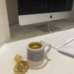 مبخرة عربية مع غطاء ذهبي