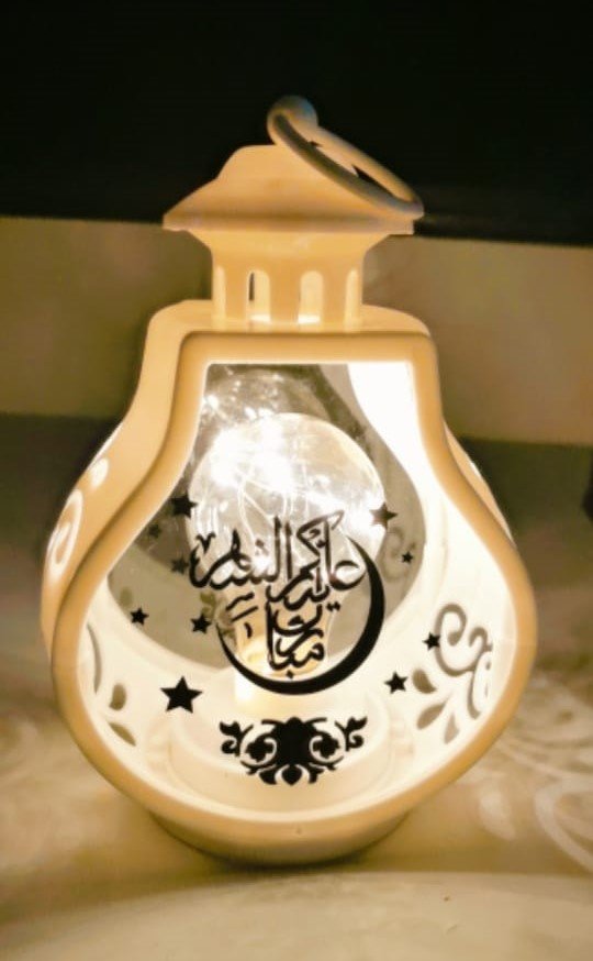 6920201007346r12-1 فانوس لون ابيض يعمل بالبطارية مقاس : 20*13 سم - الصورة 1
