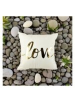 ⁦غطاء وسادة بطبعة كلمة love لون ابيض⁩ - الصورة ⁦3⁩