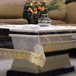 Kuber Induatries™ مفرش طاولة وسط شفاف 4 مقاعد 40*60 بوصة (دانتيل ذهبي)